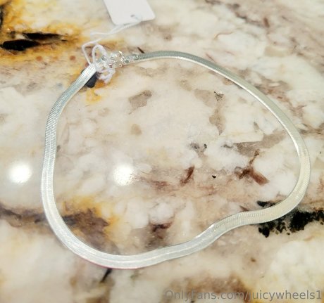 juicywheels1 onlyfans creator