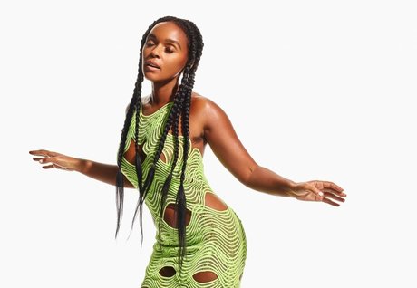 Janelle Monae onlyfans boobs