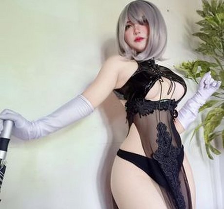 miraaamiku onlyfans nude content