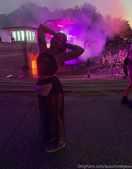 autumnskyexo onlyfans fotos