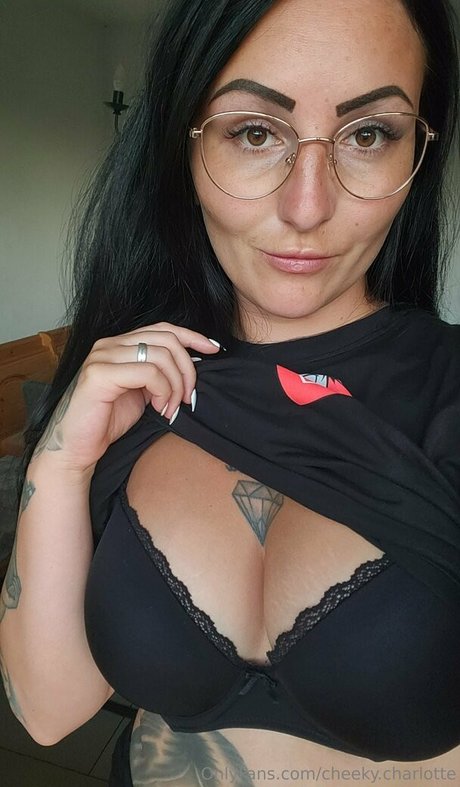 cheeky charlotte onlyfans nudes