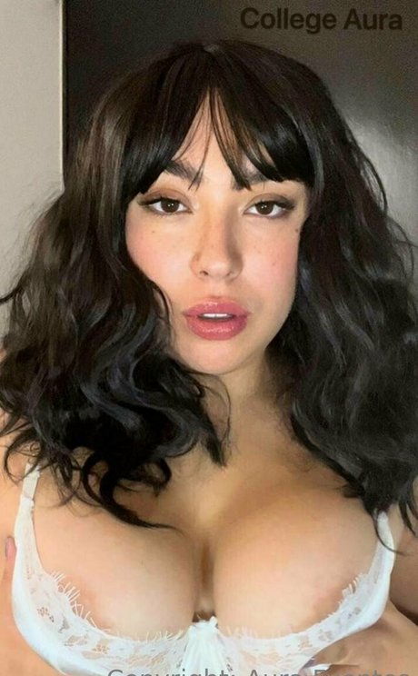 collegeaura onlyfans nude porn