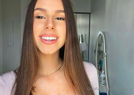 Daniela lzj onlyfans strip tease