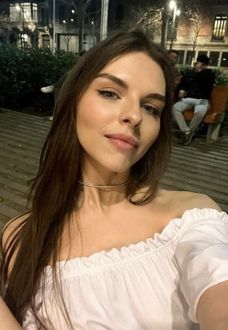 Vika Mednis onlyfans nudes