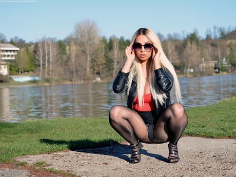 Lexas Secret Room onlyfans leaked.