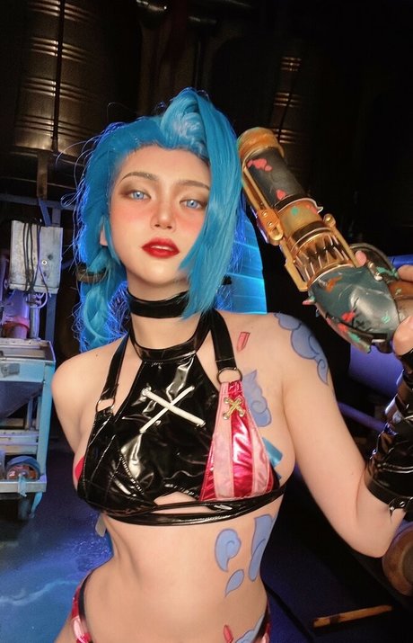 ZinieQ Cosplayer on onlyfans