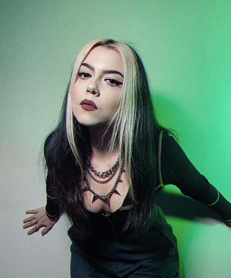 Violet Orlandi onlyfans leak ass