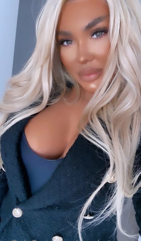 sarahstonnee only fans leak porn