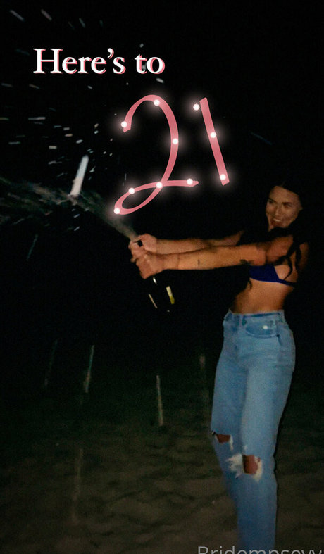 brialora naked onlyfans