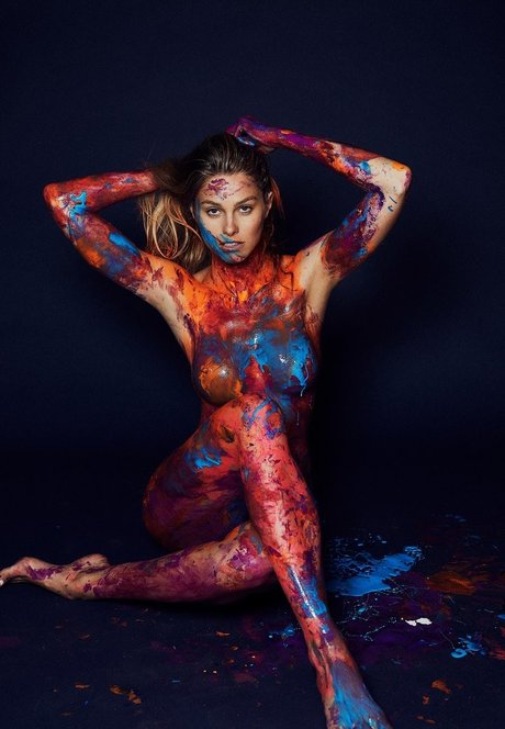 Natalie Jayne Roser leaked onlyfans.