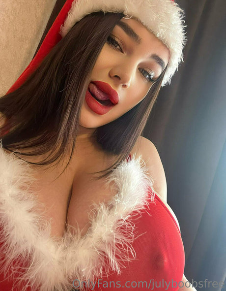 julyboobsfree onlyfans x