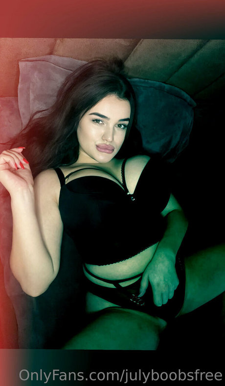 julyboobsfree xxx onlyfans