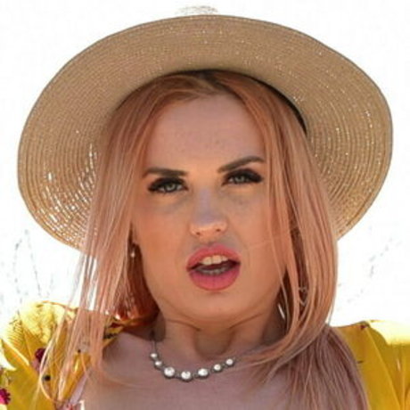 alexsisfayefree leaked onlyfans sextape