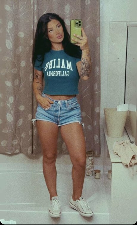 Daniela Rose onlyfans leak ass