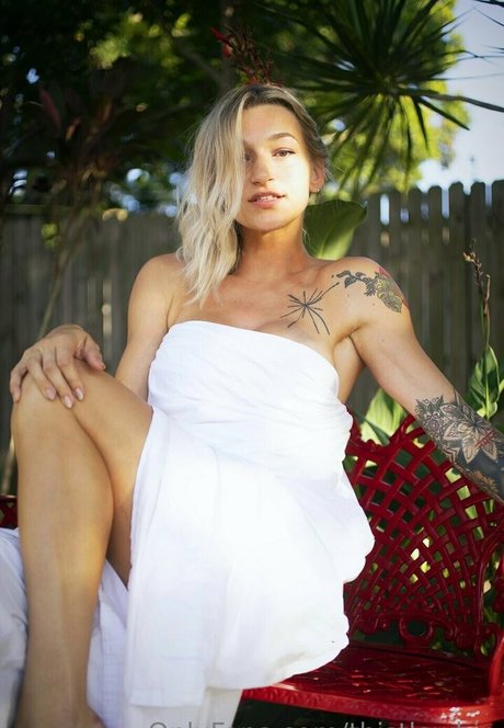 Katie Sunrat onlyfans leaked dirtyship