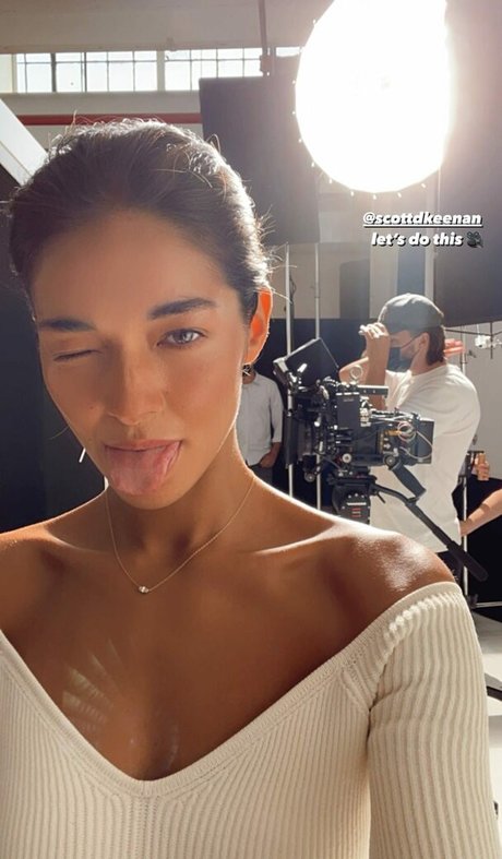 Anelia Moor onlyfans leak porn