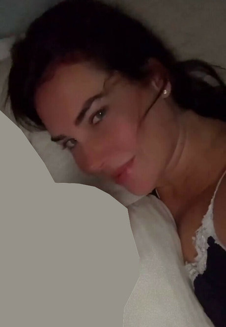 Larissa Erthal fans only