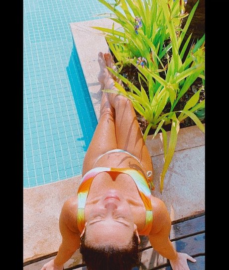 Larissa Erthal onlyfans leak porn