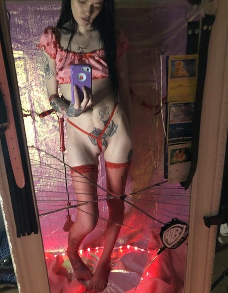 peacheyscreams Profile pic