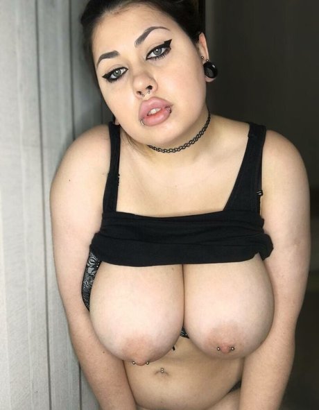 Mona Mia leaked onlyfans
