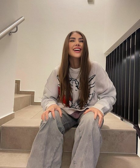 lisa straube nude only fans leaks