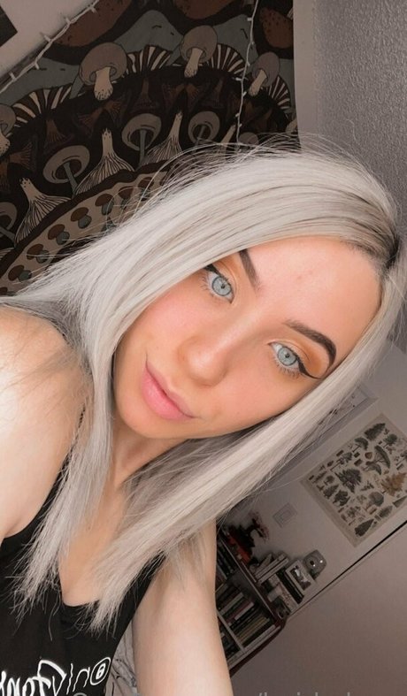 hairbyharleyy onlyfans nudes leak