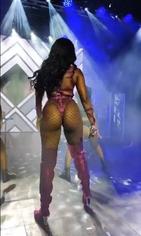 Iza Cantora onlyfans porn