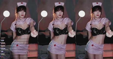 yule__0 03 onlyfans model photo