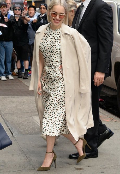 Emilia Clarke Profile pic