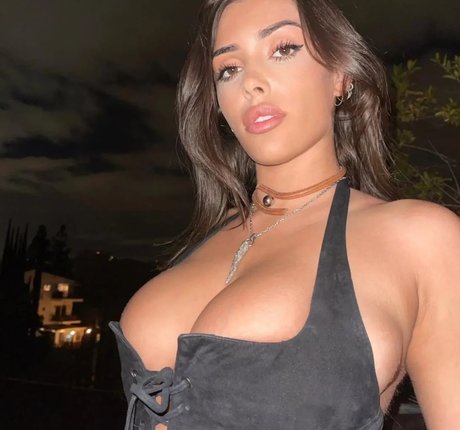 Bianca Censori Profile pic