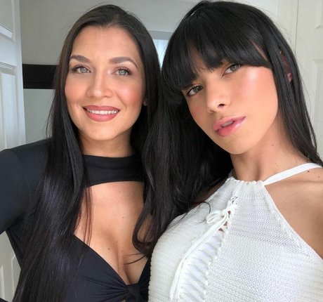 Gabrielle Maya onlyfans free content