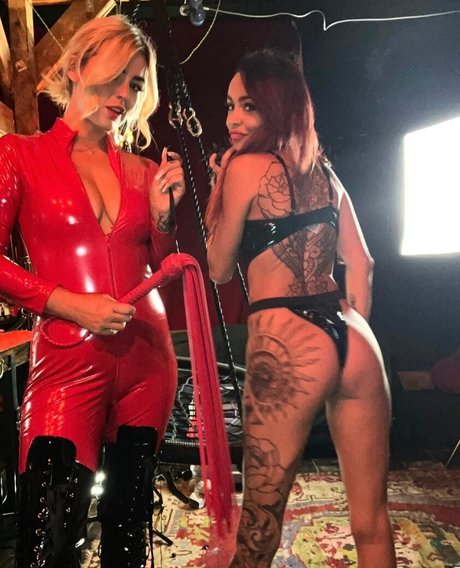 Plum1987 Profile pic