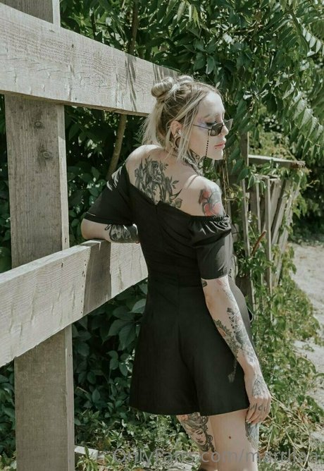 marrllaa nudes onlyfans