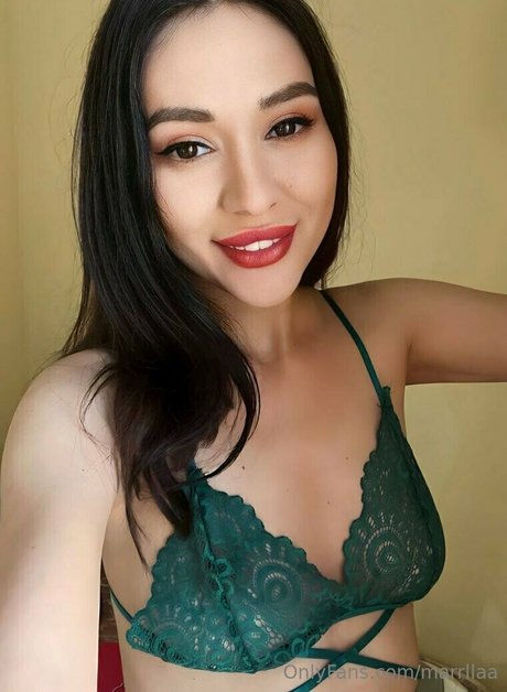 marrllaa desnuda onlyfans