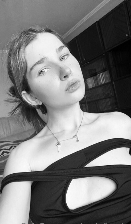 Ellie69bunny onlyfans model