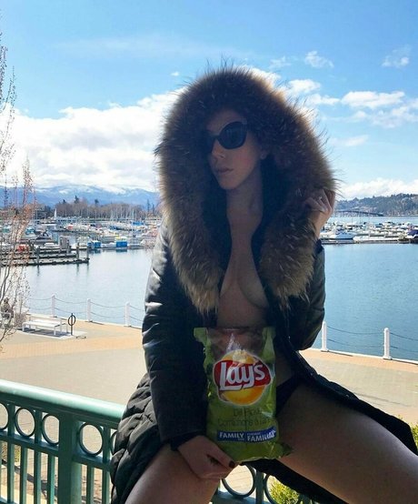 Katherine Ryan onlyfans leakes