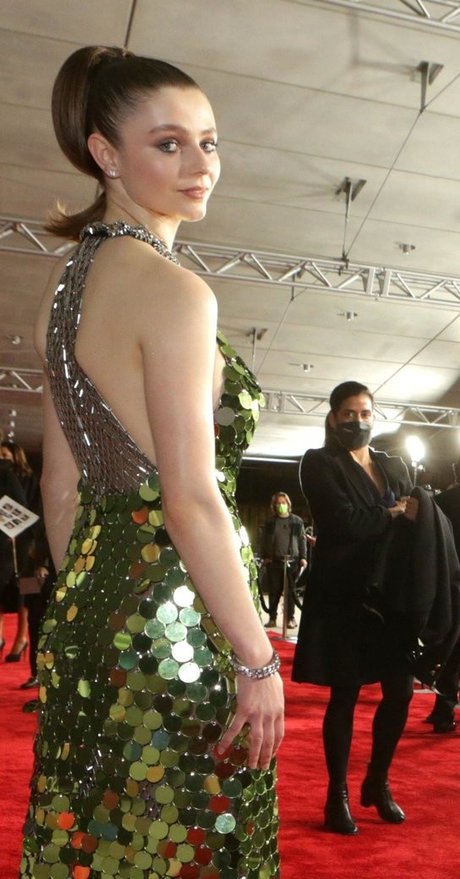 Thomasin Mckenzie onlyfans leak