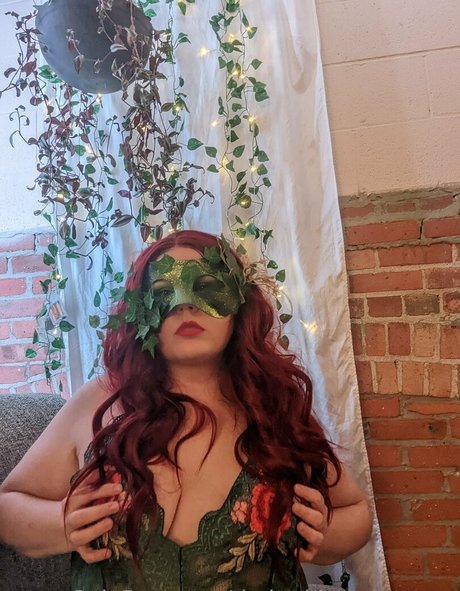 thebaddragonqueen onlyfans picture