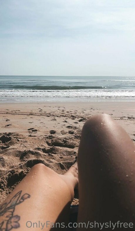 shyslyfree leaked onlyfans pictures