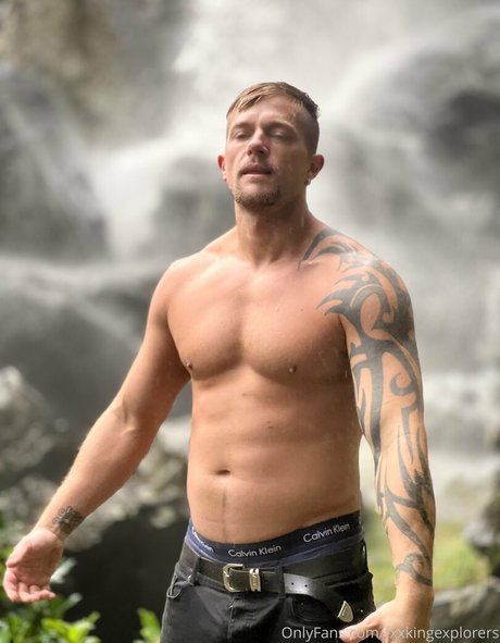 fxxkingexplorers onlyfans nudes