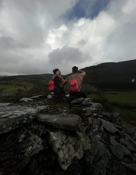 fxxkingexplorers tits onlyfans