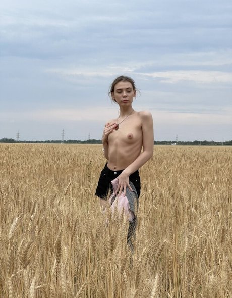 Sowa Valeri only fans naked