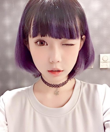 eeelyeee onlyfans free content