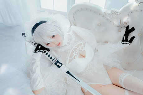 eeelyeee nude only fans