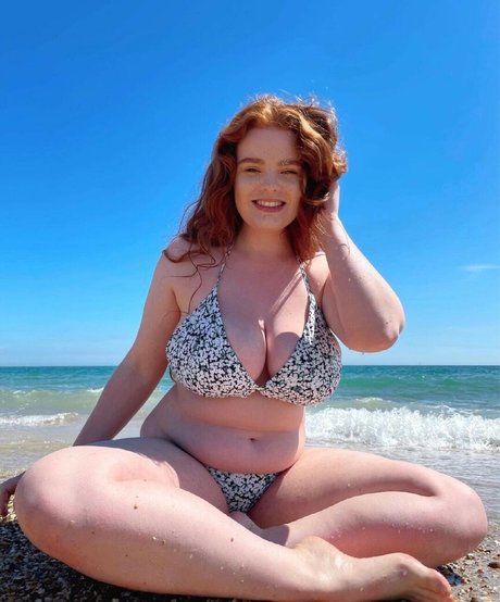 MissDeadlyRed porn onlyfans leaks