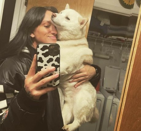 Kris Statlander boobs onlyfans