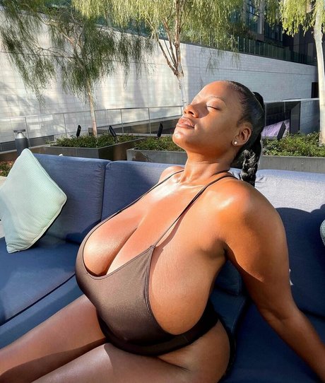 Yanithebbody1 nude onlyfans leaks