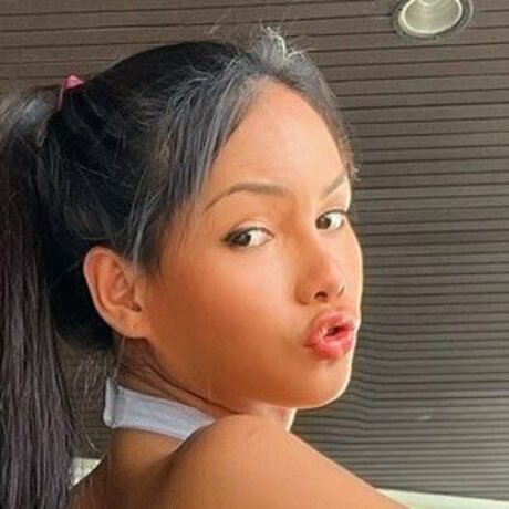 peachy lily onlyfans content