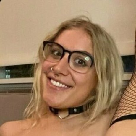 Vickie Vix onlyfans model