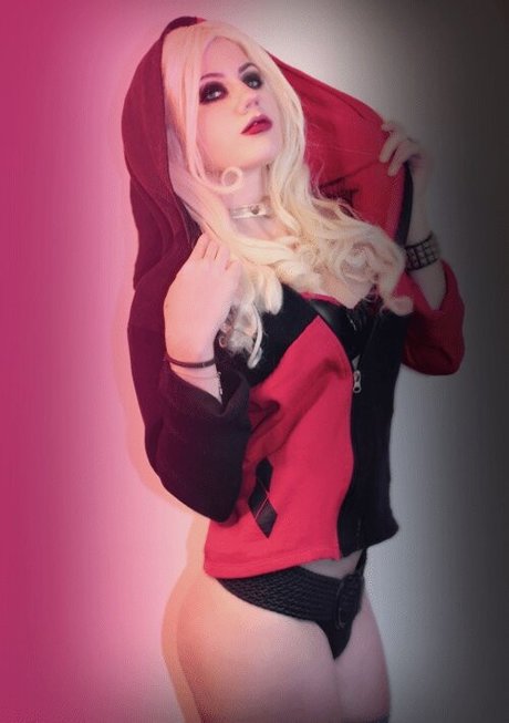 Magui Sunshine onlyfans model photos